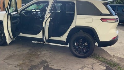 2026 Jeep Grand Cherokee GRAND CHEROKEE LAREDO ALTITUDE 4X2