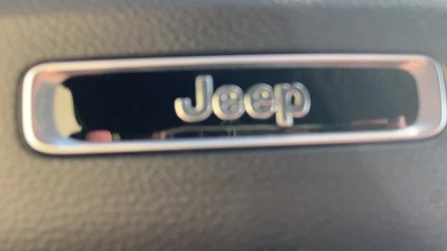 2026 Jeep Grand Cherokee GRAND CHEROKEE LAREDO ALTITUDE 4X2