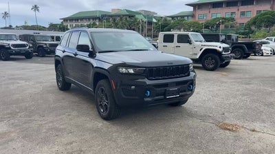 2025 Jeep Grand Cherokee 4xe Trailhawk