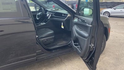 2025 Jeep Grand Cherokee 4xe Trailhawk