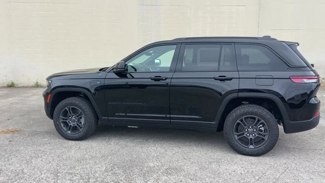 2025 Jeep Grand Cherokee 4xe Trailhawk