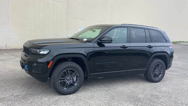 2025 Jeep Grand Cherokee 4xe Trailhawk