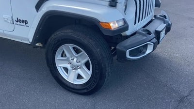 2022 Jeep Gladiator Sport S 4x4