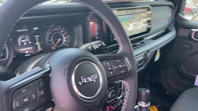 2025 Jeep Gladiator GLADIATOR RUBICON 4X4