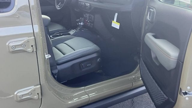 2026 Jeep Gladiator GLADIATOR MOJAVE X 4X4