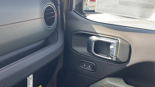 2026 Jeep Gladiator GLADIATOR MOJAVE X 4X4