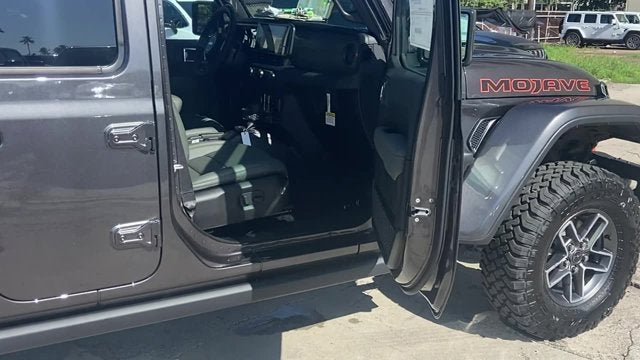 2026 Jeep Gladiator GLADIATOR MOJAVE X 4X4