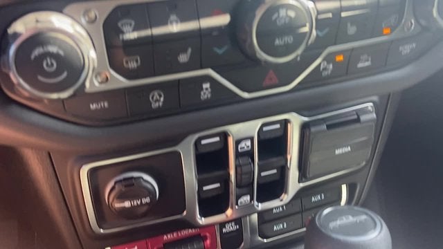 2026 Jeep Gladiator GLADIATOR MOJAVE X 4X4