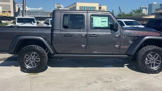 2026 Jeep Gladiator GLADIATOR MOJAVE X 4X4