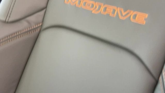 2026 Jeep Gladiator GLADIATOR MOJAVE X 4X4