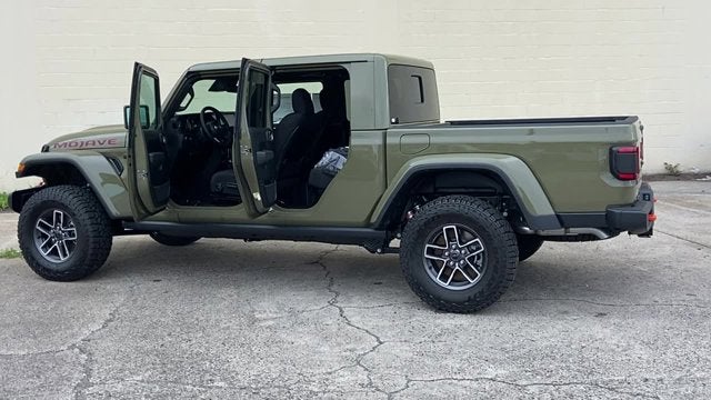2026 Jeep Gladiator GLADIATOR MOJAVE 4X4