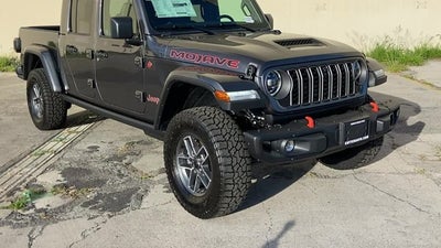 2026 Jeep Gladiator GLADIATOR MOJAVE X 4X4