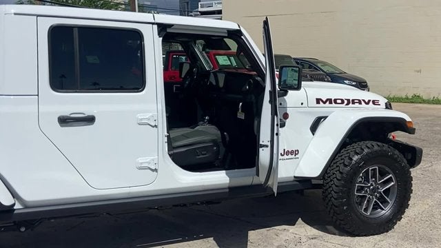 2026 Jeep Gladiator GLADIATOR MOJAVE X 4X4