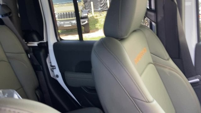 2026 Jeep Gladiator GLADIATOR MOJAVE X 4X4