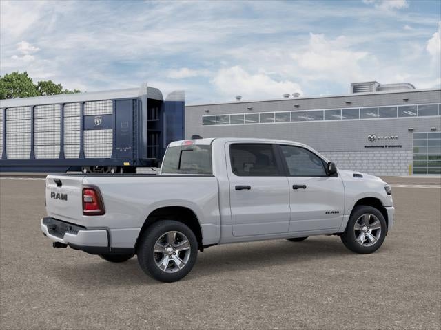 2026 RAM Ram 1500 RAM 1500 EXPRESS CREW CAB 4X2 5'7' BOX