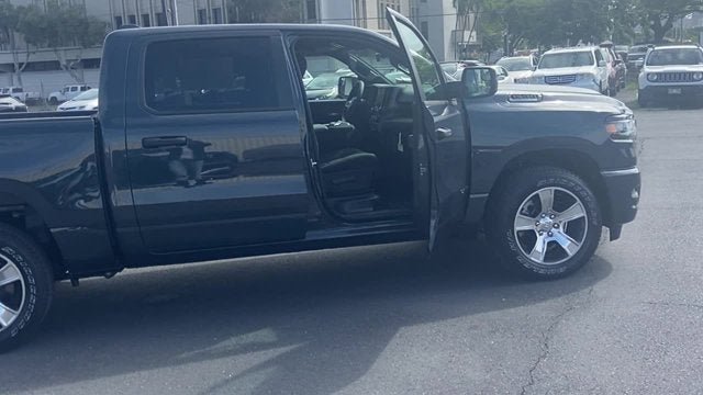 2026 RAM Ram 1500 RAM 1500 EXPRESS CREW CAB 4X2 5'7' BOX