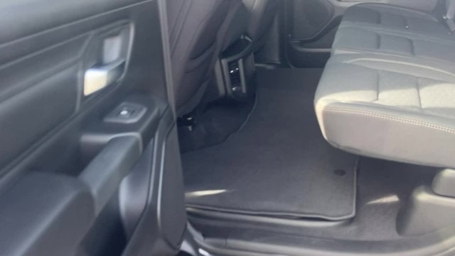 2026 RAM Ram 1500 RAM 1500 EXPRESS CREW CAB 4X2 5'7' BOX