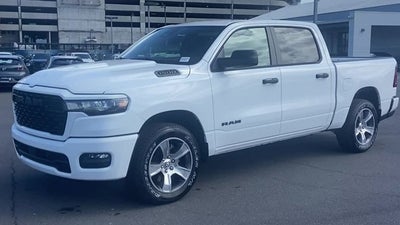 2026 RAM Ram 1500 RAM 1500 EXPRESS CREW CAB 4X2 5'7' BOX