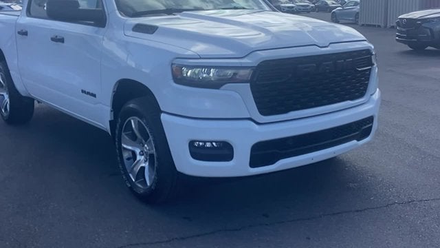 2026 RAM Ram 1500 RAM 1500 EXPRESS CREW CAB 4X2 5'7' BOX