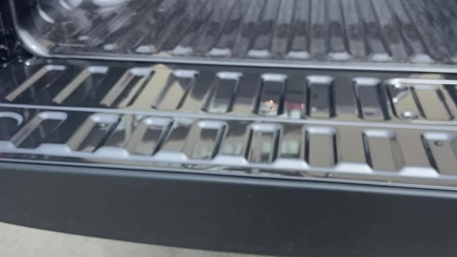 2026 RAM Ram 1500 RAM 1500 LARAMIE CREW CAB 4X2 5'7' BOX