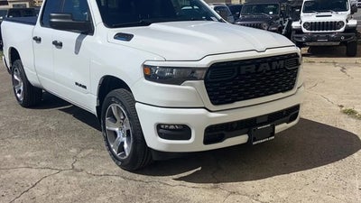 2026 RAM Ram 1500 RAM 1500 EXPRESS QUAD CAB 4X2 6'4' BOX