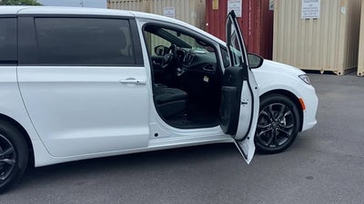 2026 Chrysler Pacifica PACIFICA SELECT