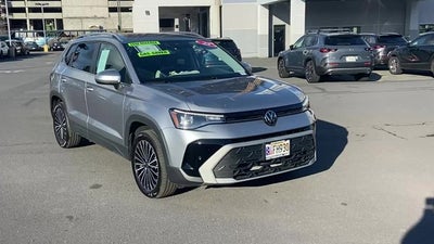 2025 Volkswagen Taos 1.5T SE