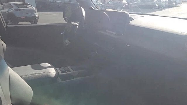 2025 Toyota Land Cruiser 4WD (Natl)