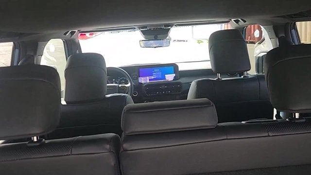 2025 Toyota Land Cruiser 4WD (Natl)