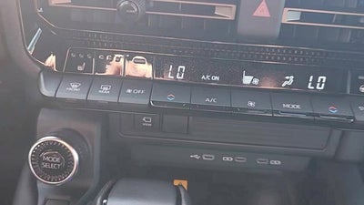 2025 Toyota Land Cruiser 4WD (Natl)