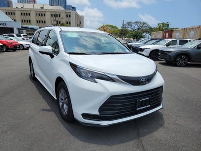2026 Toyota Sienna LE