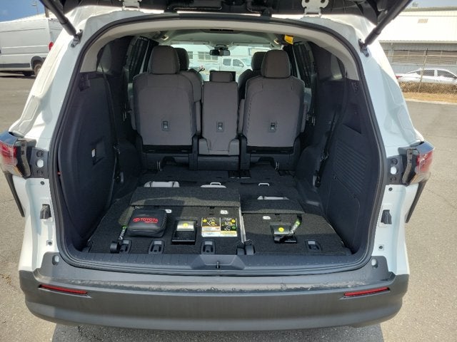 2026 Toyota Sienna LE