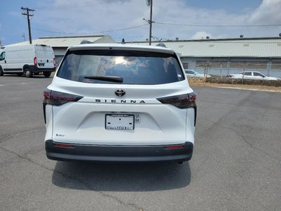 2026 Toyota Sienna LE