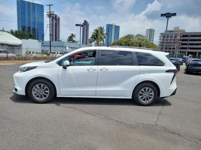 2026 Toyota Sienna LE
