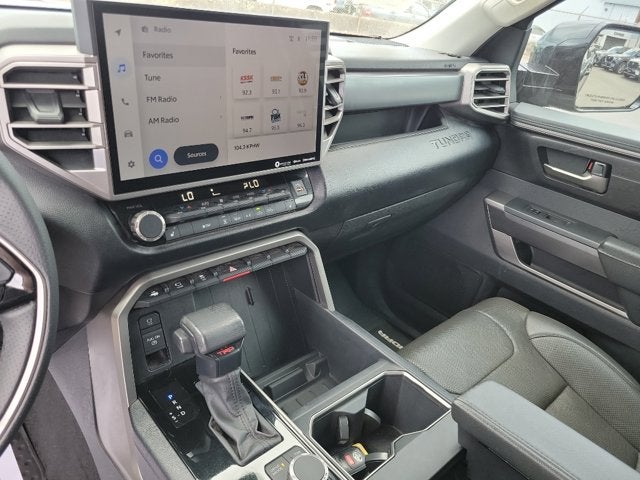 2022 Toyota Tundra 2WD SR5