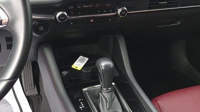 2025 Mazda Mazda3 Sedan 2.5 S Carbon Edition