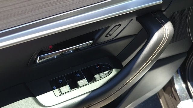 2025 Mazda Mazda CX-70 PHEV Premium Package