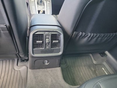 2021 Porsche Macan Base