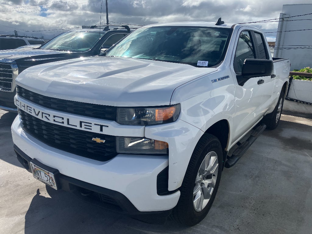 2022 Chevrolet Silverado Custom