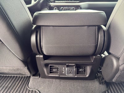 2022 Chevrolet Silverado RST