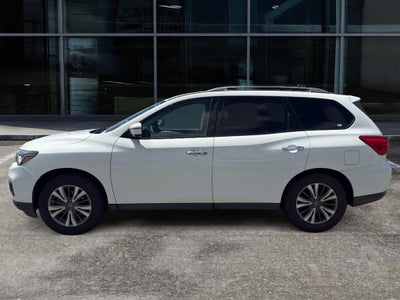 2020 Nissan Pathfinder SL