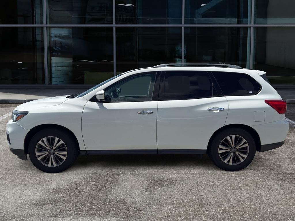 2020 Nissan Pathfinder SL
