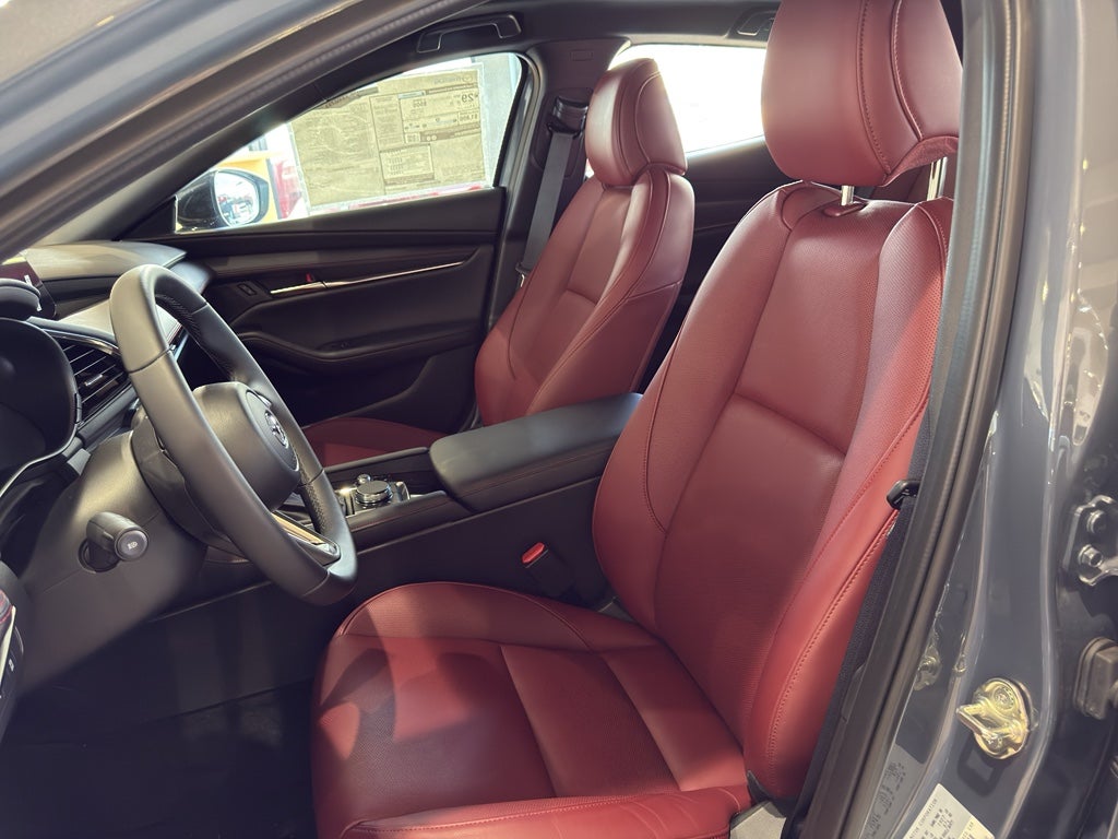 2025 Mazda Mazda3 Hatchback 2.5 S Carbon Edition