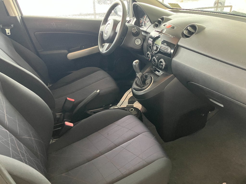 2011 Mazda Mazda2 Sport