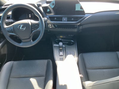 2025 Lexus UX 300h Premium
