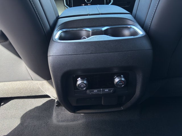 2026 GMC Acadia FWD 4dr Elevation