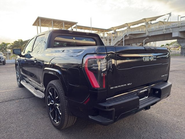 2025 GMC Sierra EV e4WD Crew Cab Max Range Denali