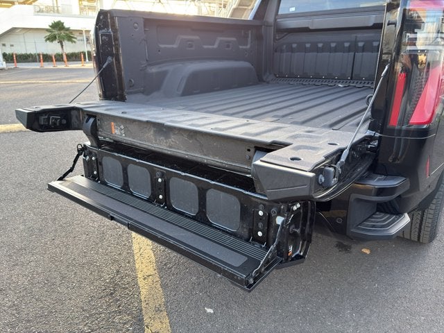 2025 GMC Sierra EV e4WD Crew Cab Max Range Denali