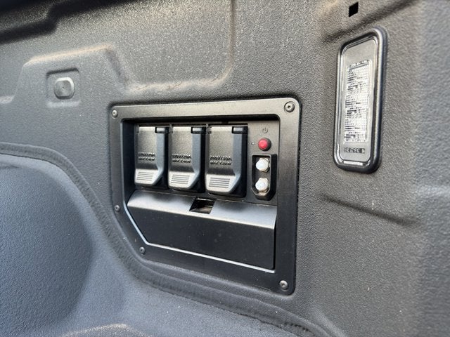 2025 GMC Sierra EV e4WD Crew Cab Max Range Denali