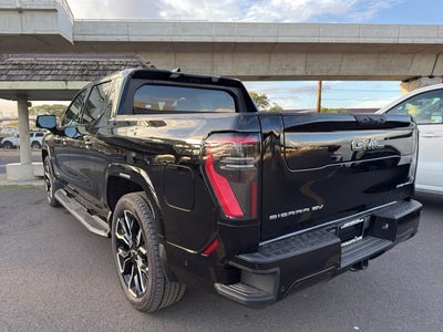 2025 GMC Sierra EV e4WD Crew Cab Max Range Denali